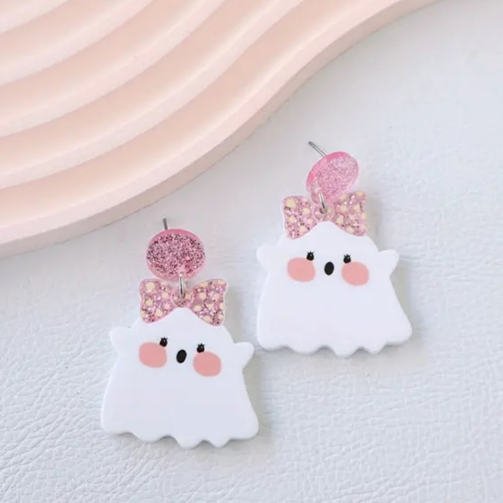 Cute Ghost Earrings - Picture 3 of 3